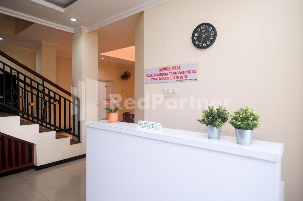 Griya Loka 2 Syariah Near Simpang Lima Mitra Reddoorz Hotel Semarang Eksteriør billede